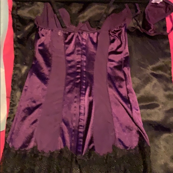 Purple and black lace chemise - Picture 4 of 6